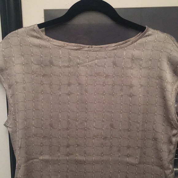 Blouse - Picture 2 of 3